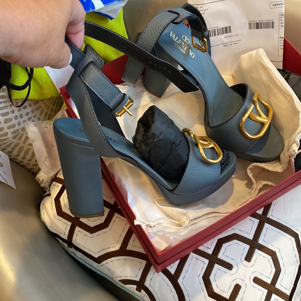 Valentino blue ankle strap platforms 9/40 - Picture 2 of 5